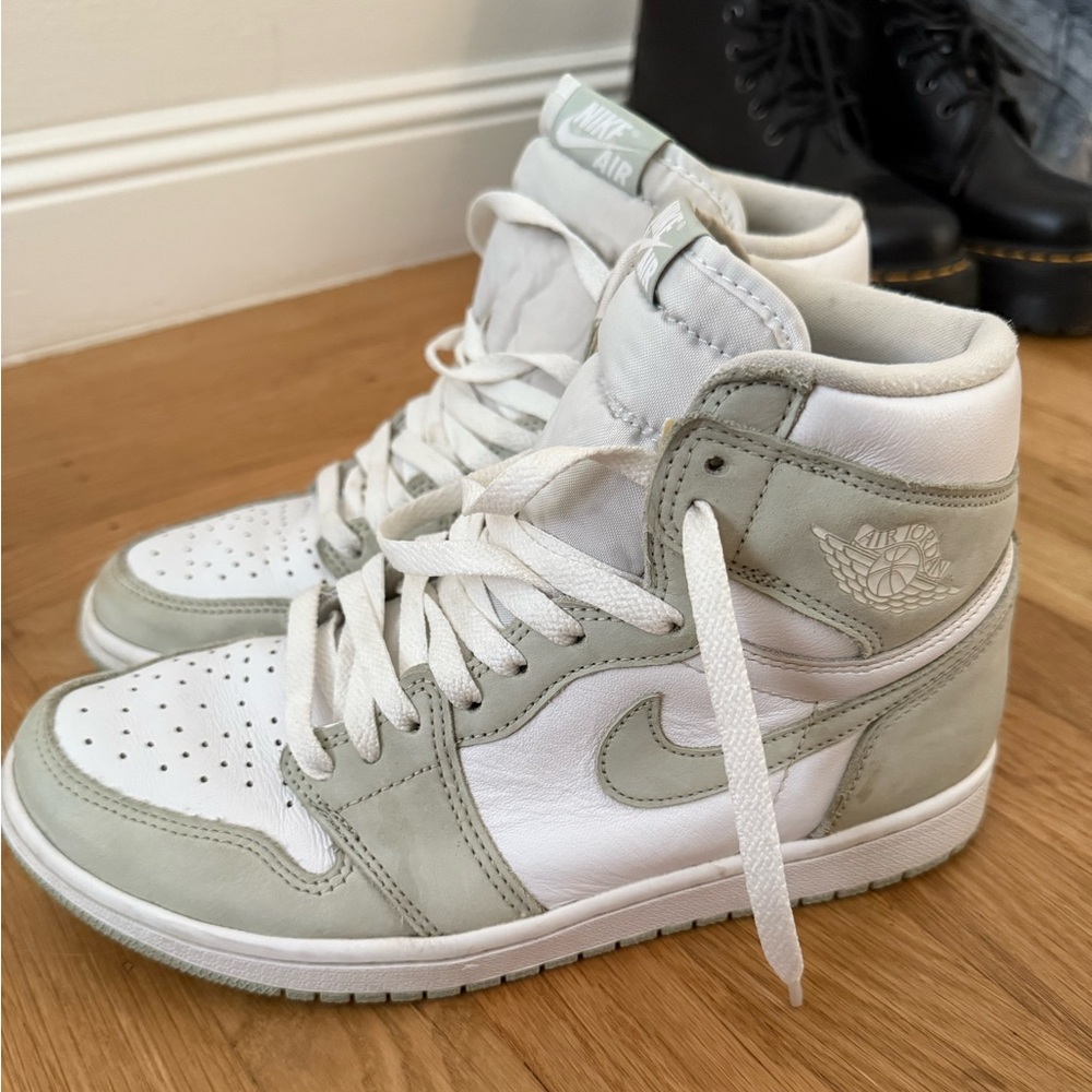 Nike - Sea Foam Green High Top Jordans
